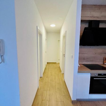 Alida Valli Apartment Kaštela Buitenkant foto