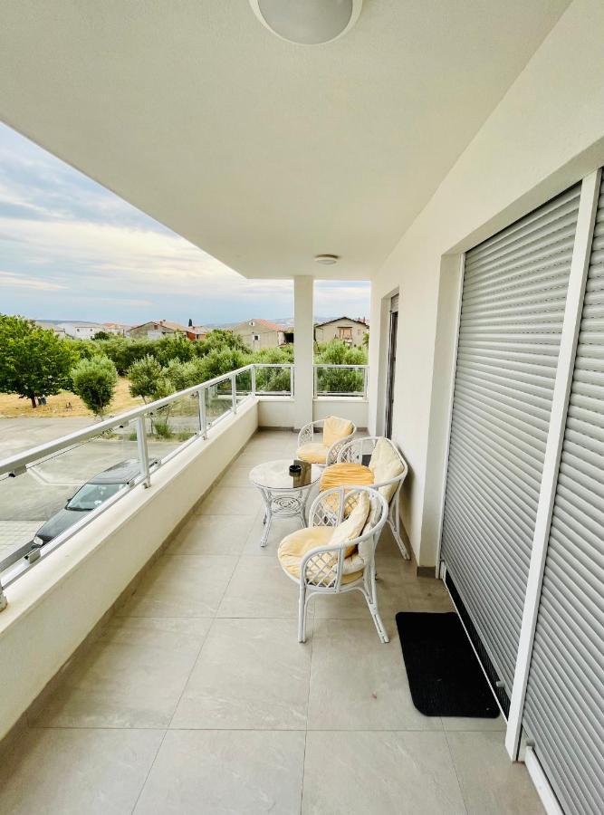 Alida Valli Apartment Kaštela Buitenkant foto