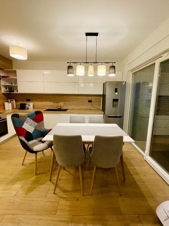 Alida Valli Apartment Kaštela Buitenkant foto